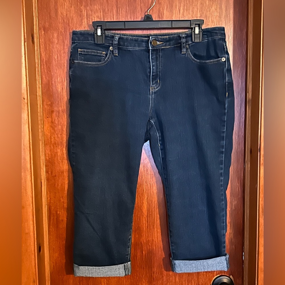 Womens capri blue jeans